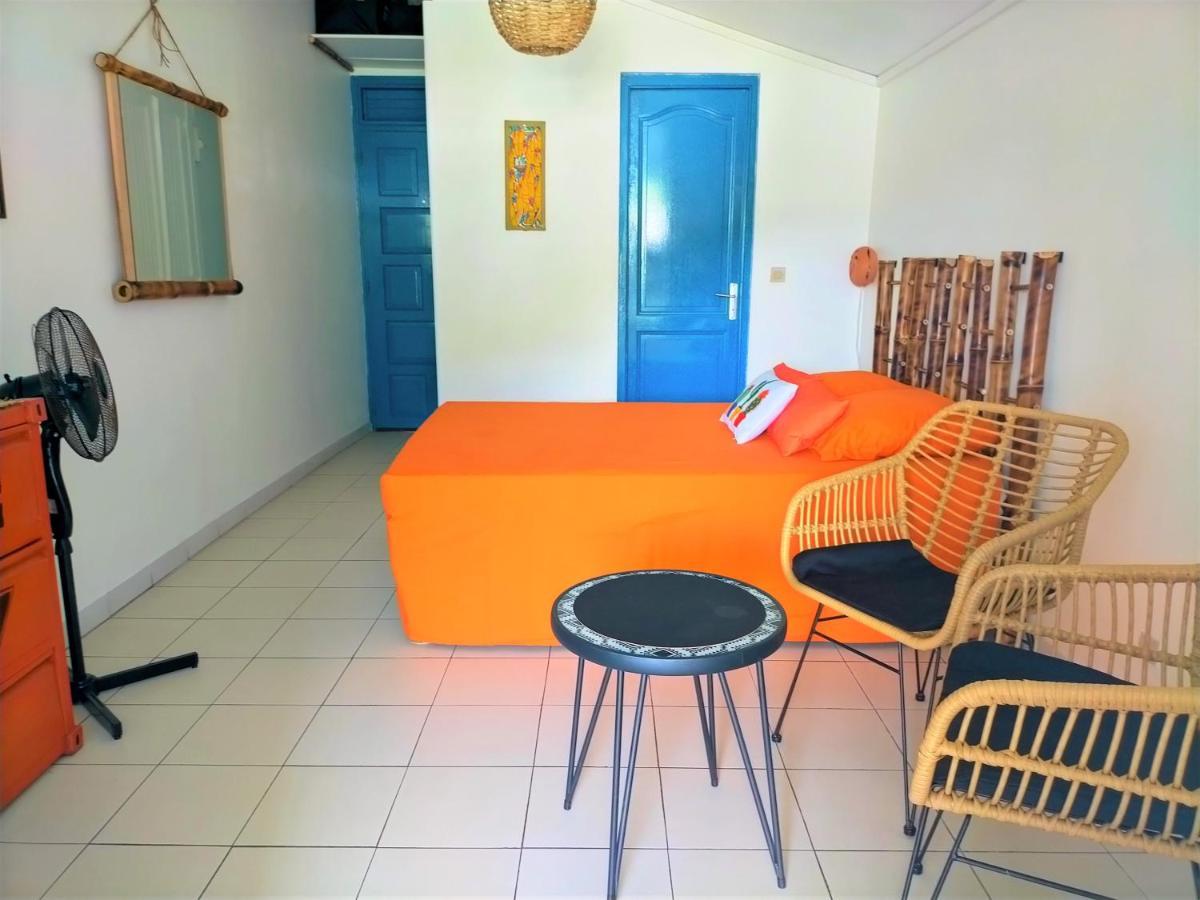 Appartement Rosbambou Les Pieds Dans L Eau Ле Диамант Екстериор снимка