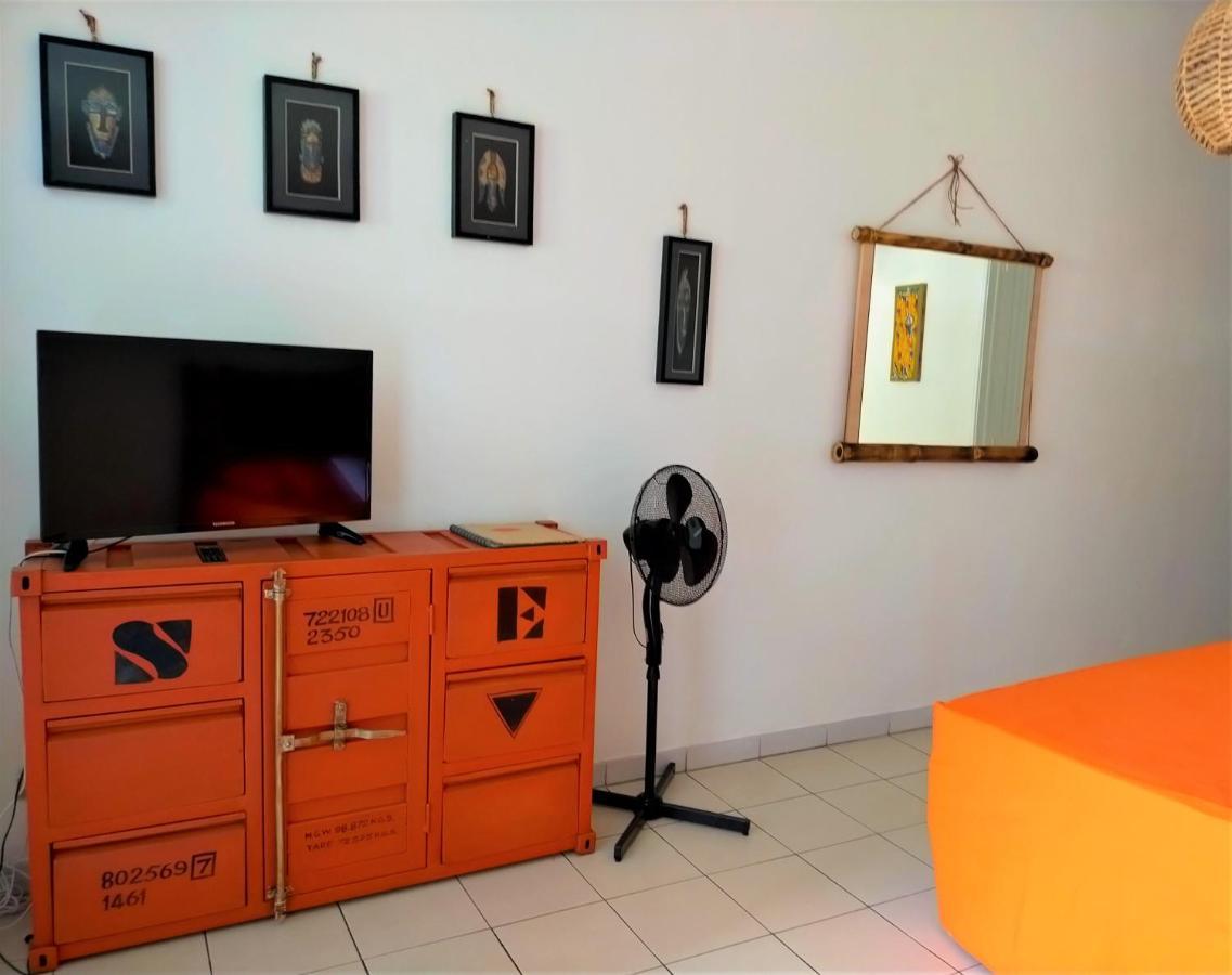 Appartement Rosbambou Les Pieds Dans L Eau Ле Диамант Екстериор снимка
